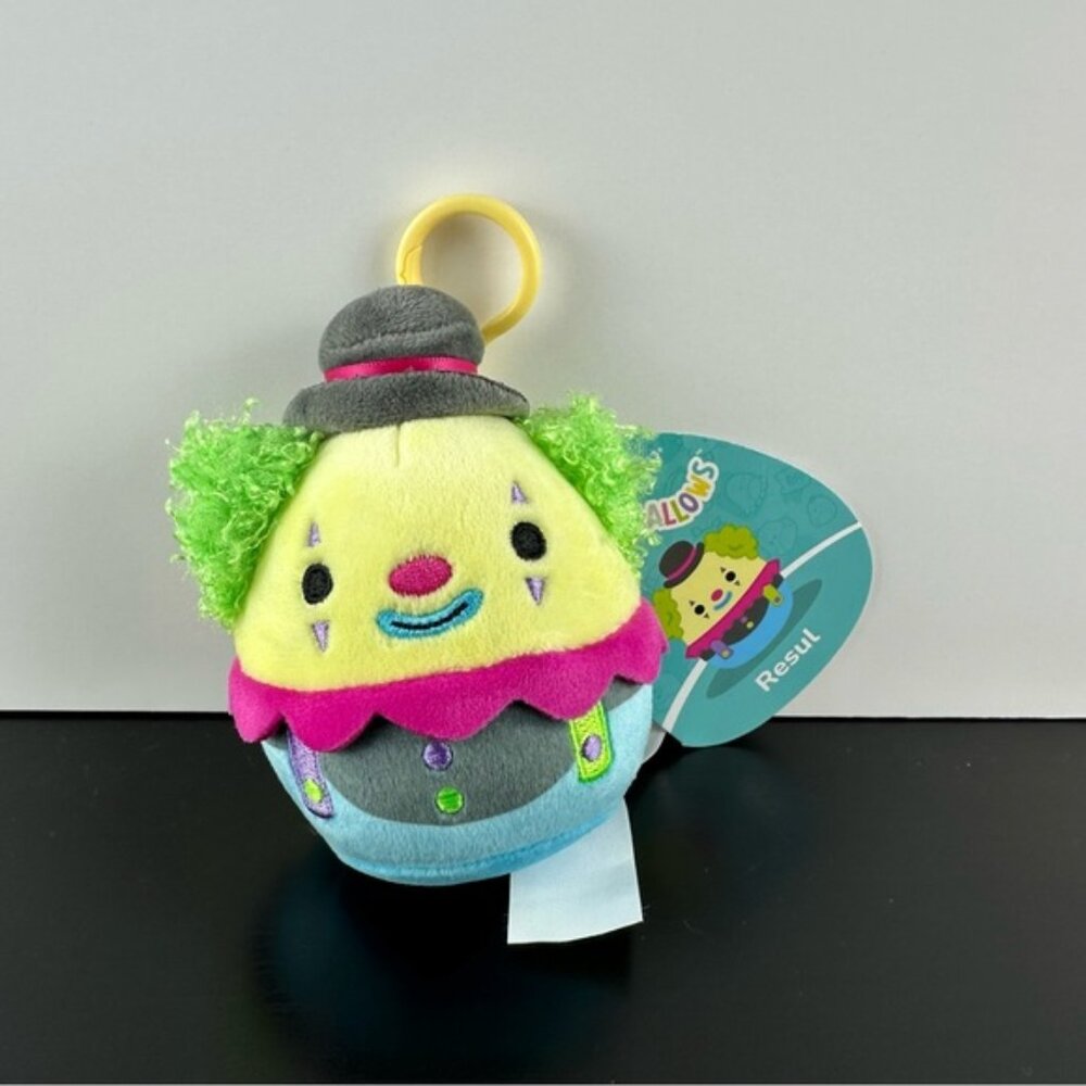 Squishmallow 3.5” Resul Clown Clip Blacklight Claire’s Exclusive Rare Plush